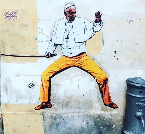 papa francesco murales kill bill