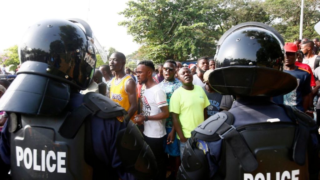proteste contro george weah liberia