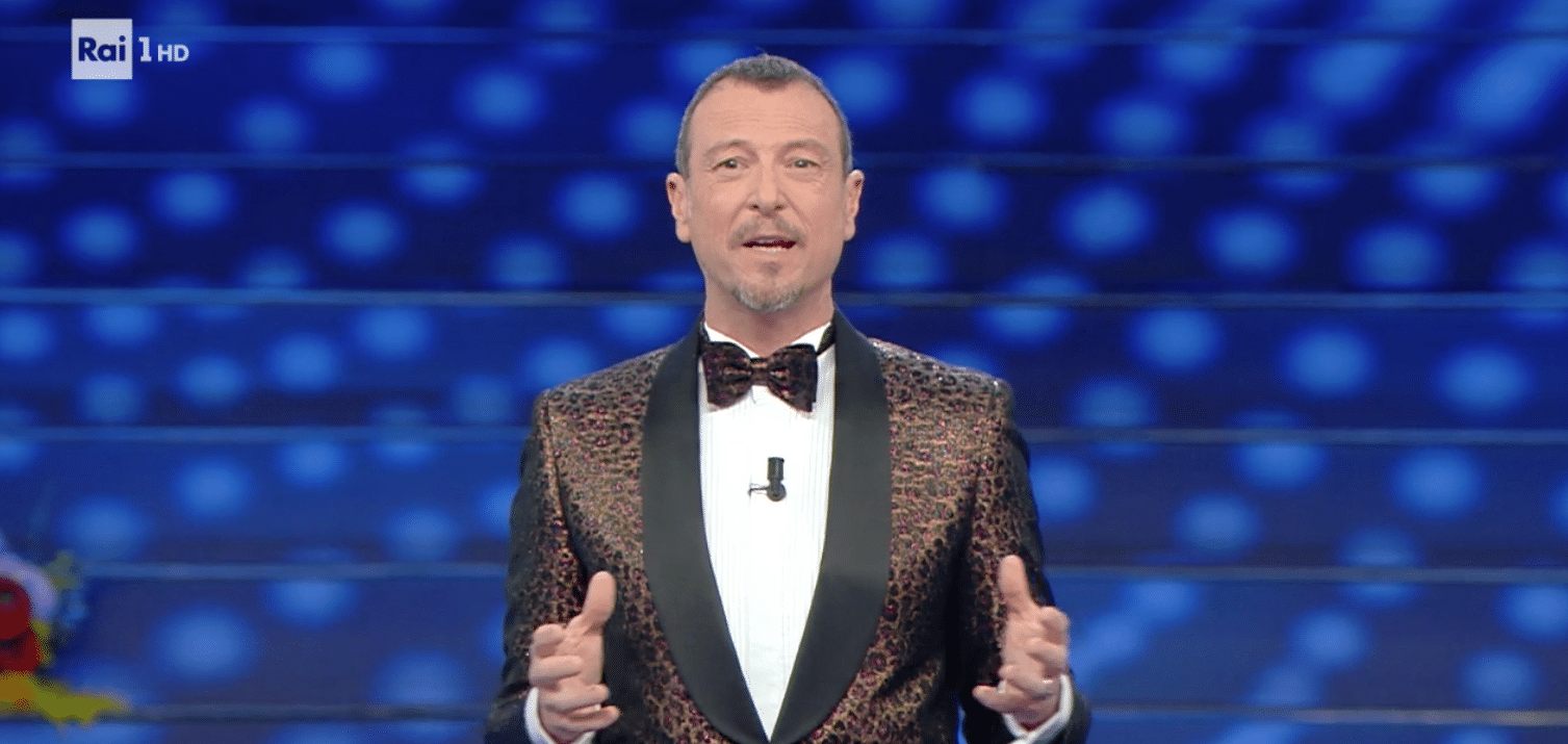 Amadeus abito sanremo