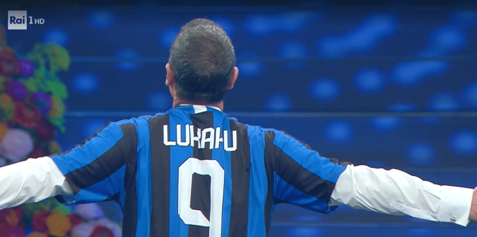 sanremo 2020 amadeus abiti