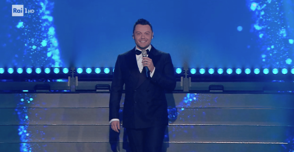 tiziano ferro abiti sanremo 2020