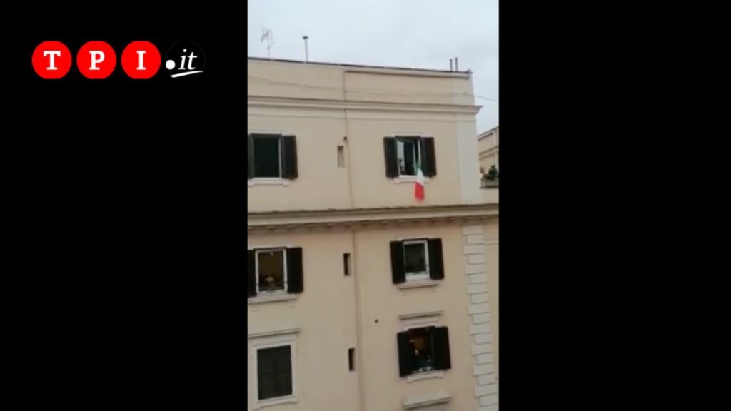 coronavirus italia inno mameli