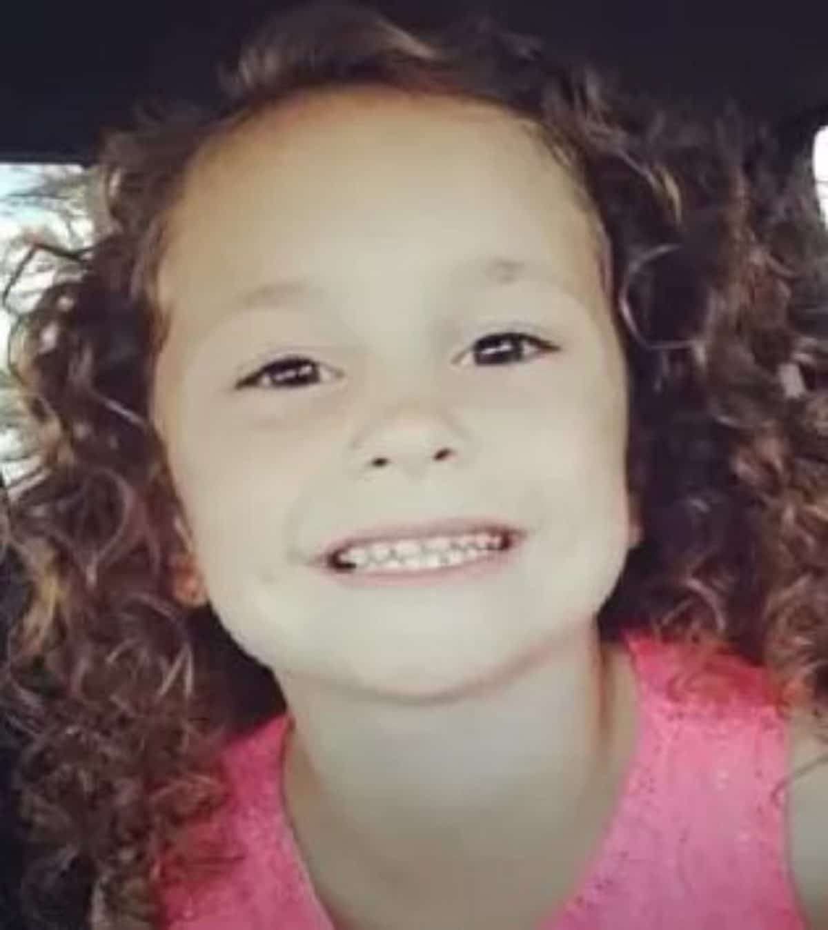 Morta la bambina di 10 anni che cuciva le mascherine per le infermiere