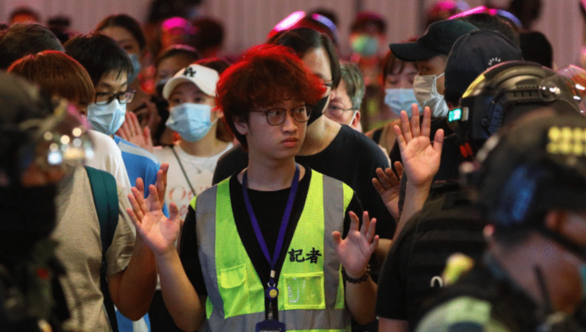 pechino minaccia londra