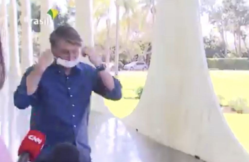 bolsonaro mascherina coronavirus