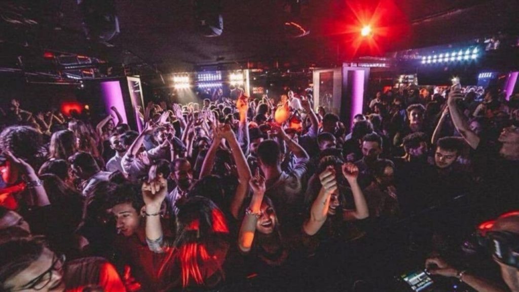 discoteche chiuse tar