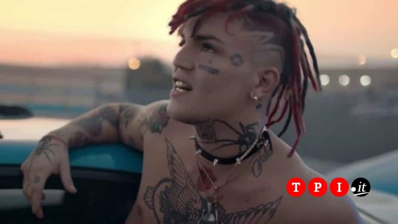 Gallagher Italian Rapper Il trapper Gallagher è stato denunciato: avrebbe rubato un furgone ...