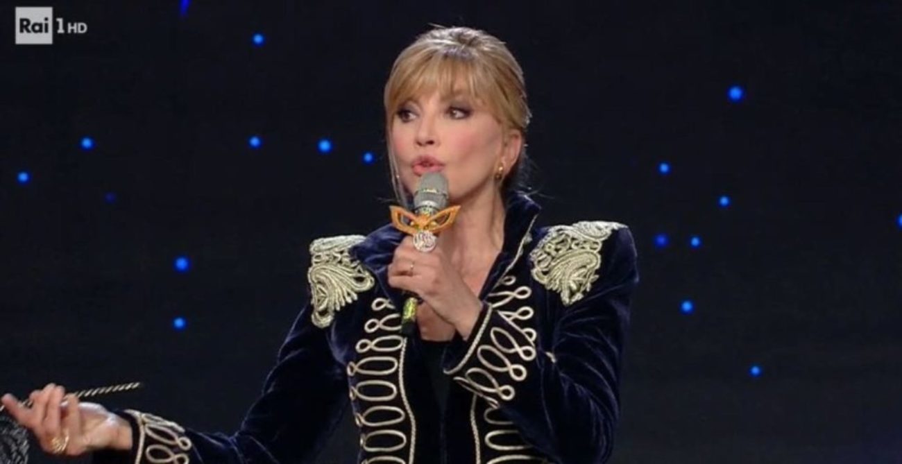 Il Cantante Mascherato Quando Va In Onda