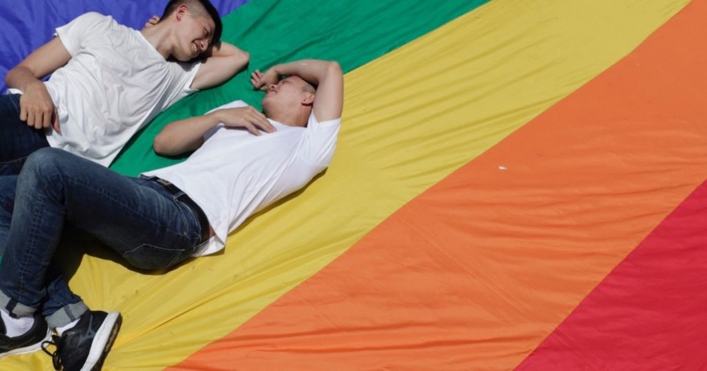 gay cecenia