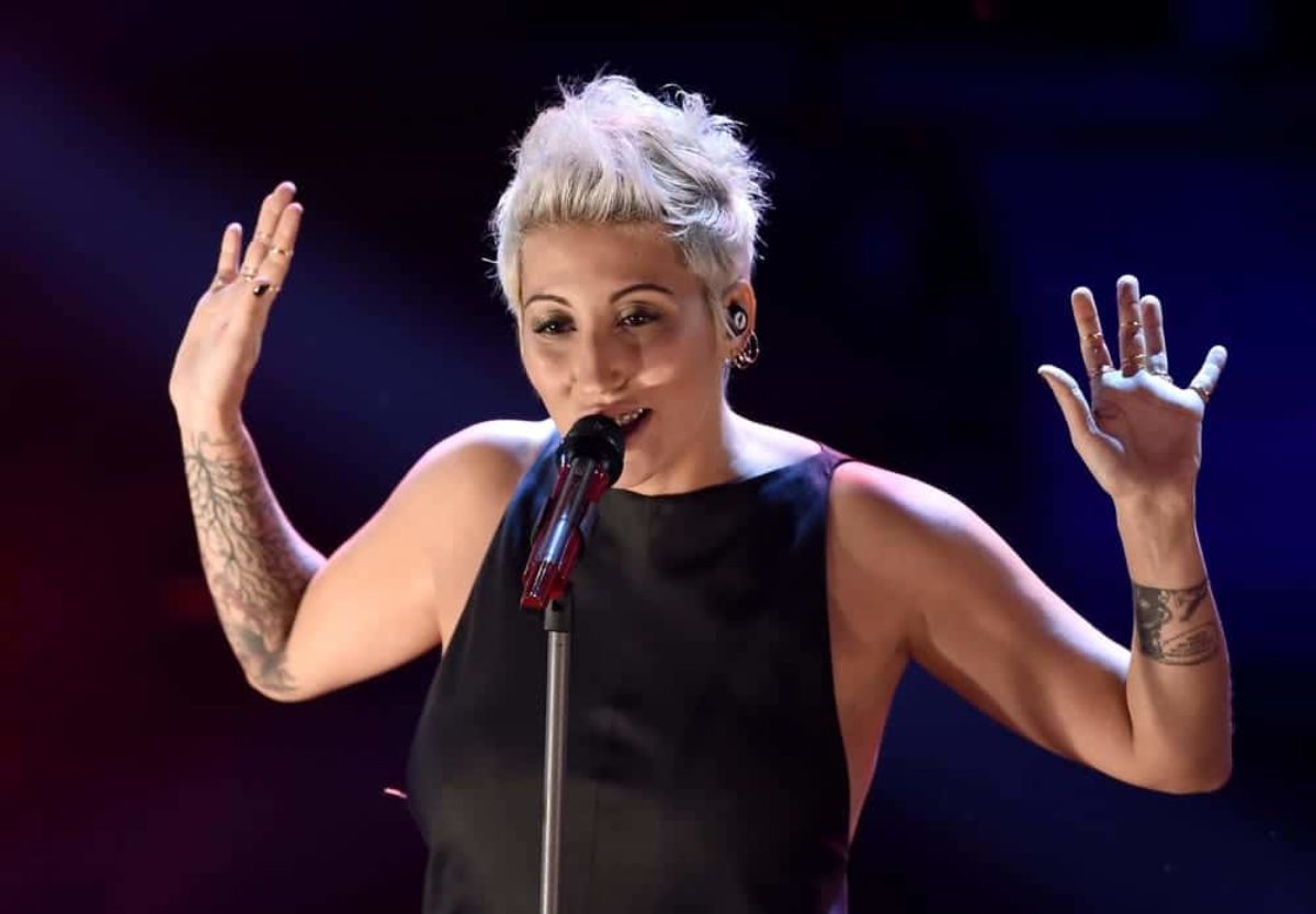 Sanremo 2021, gli abiti di Malika Ayane al Festival: look ...