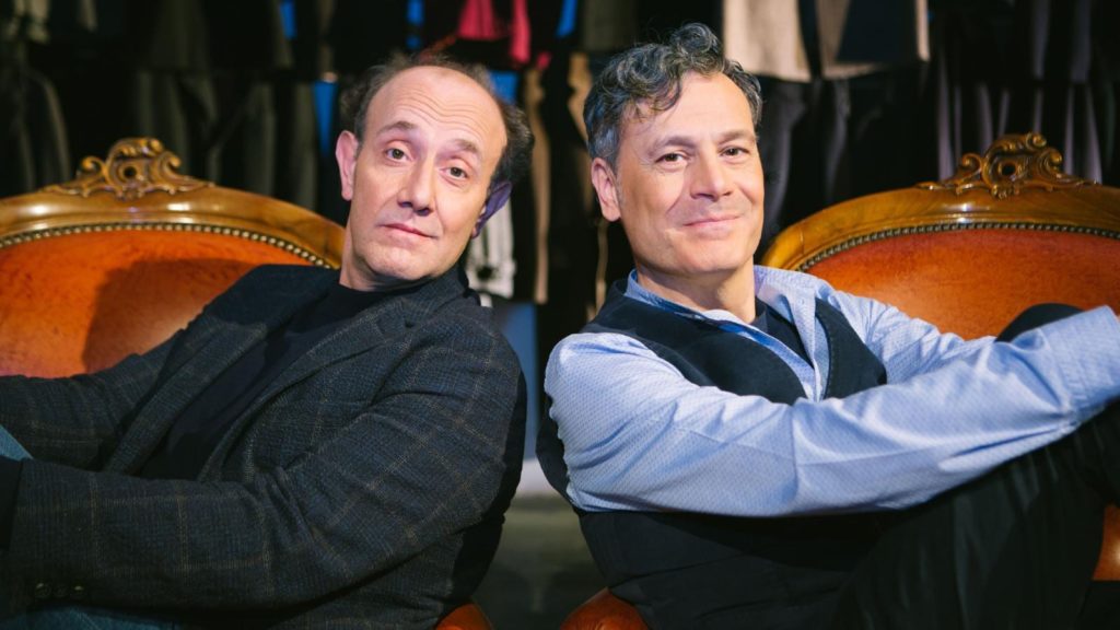 fuori tema ale e franz anticipazioni ospiti oggi 24 maggio 2021 rai 2