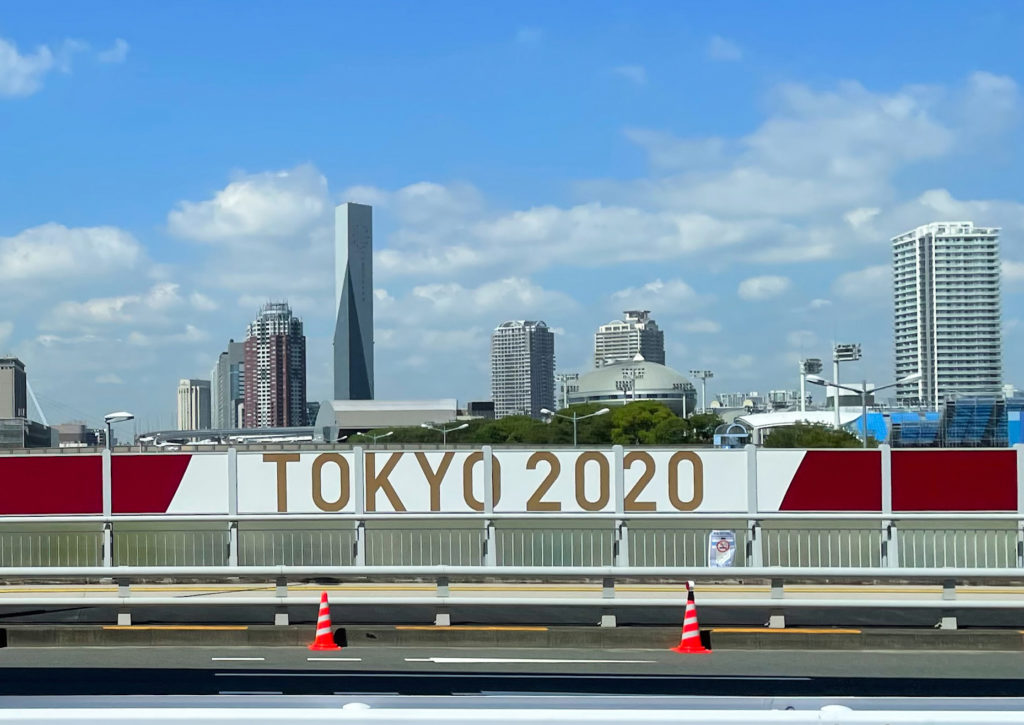 Tokyo 2020 giornalista positivo volo covid italia azzurri