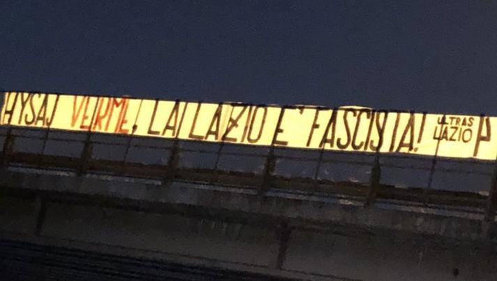 hysaj bella ciao tifosi lazio striscione