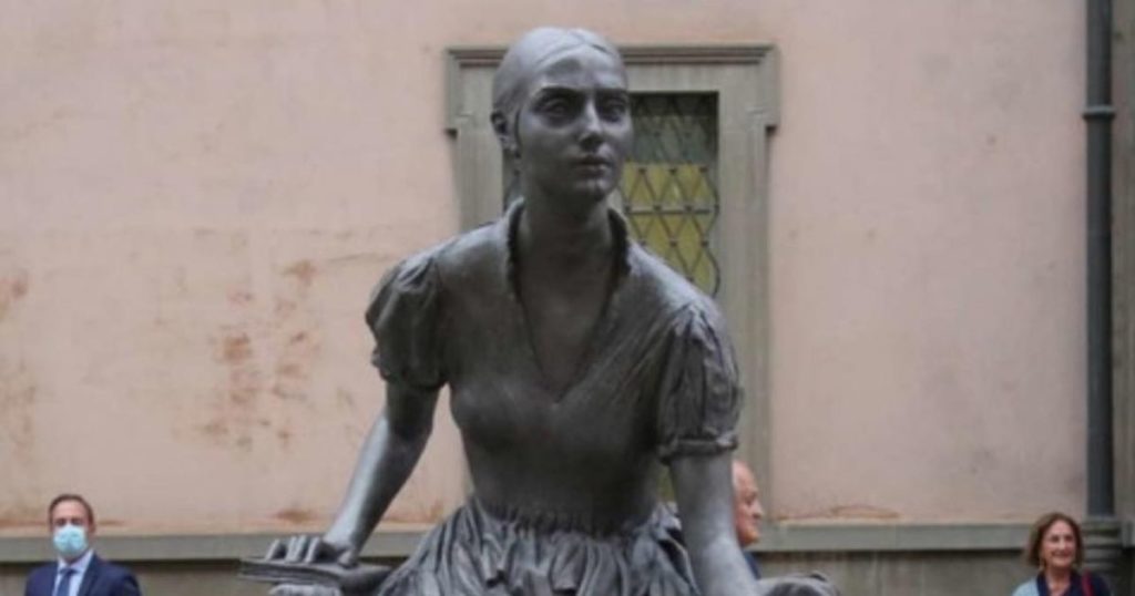 statue donne italia