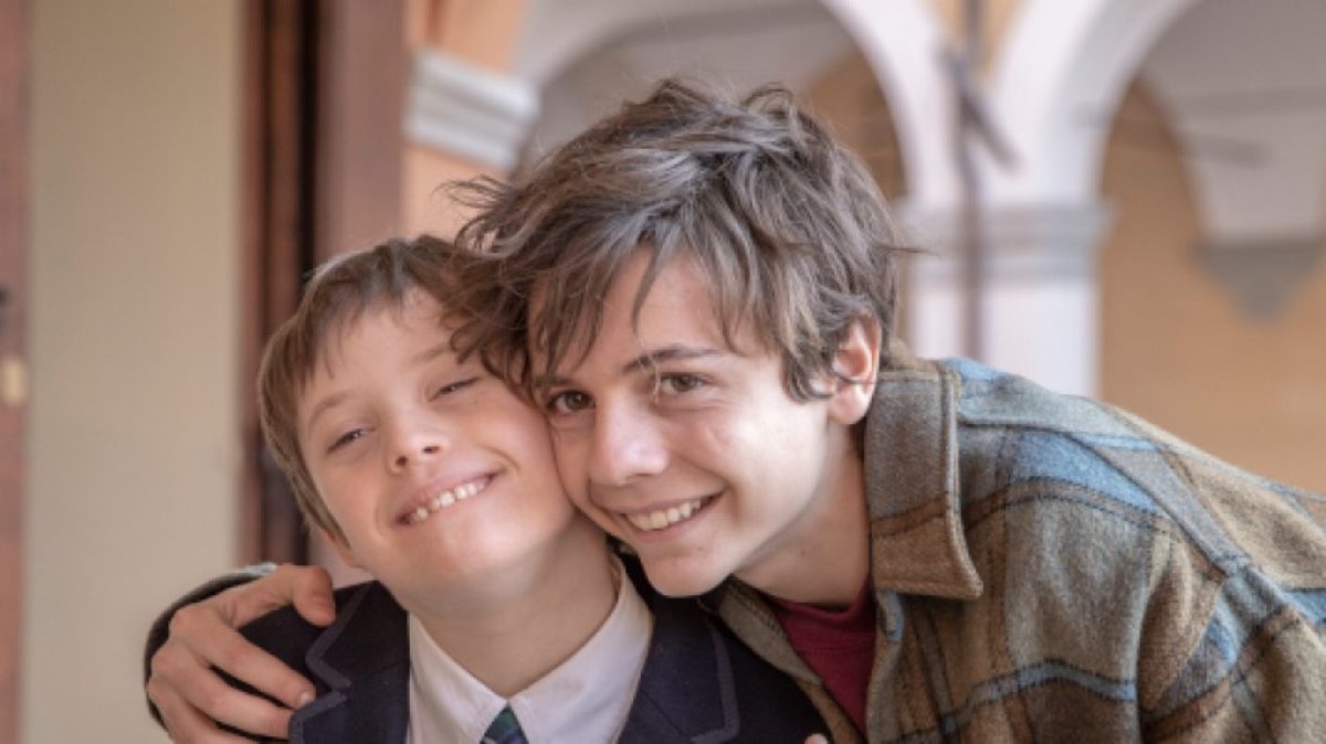 Mio fratello rincorre i dinosauri il