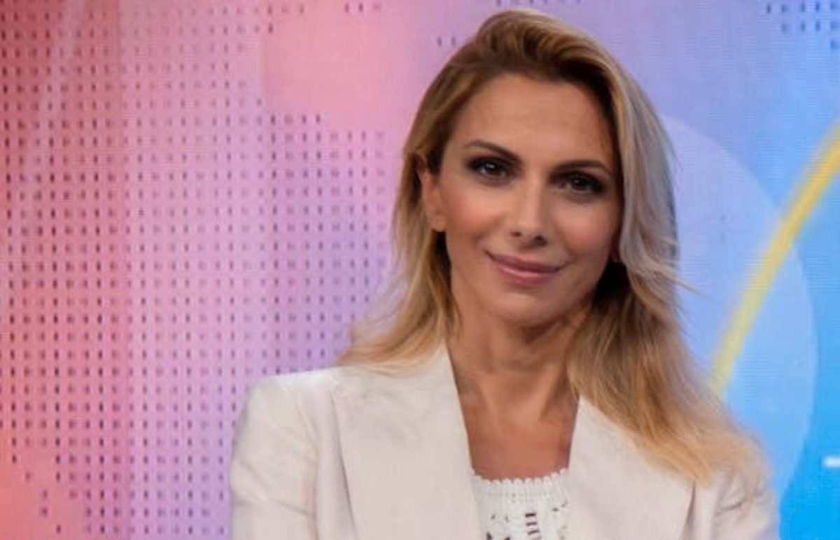 simona branchetti pomeriggio cinque news chi è conduttrice giornalista età carriera lavoro vita privata fidanzato instagram