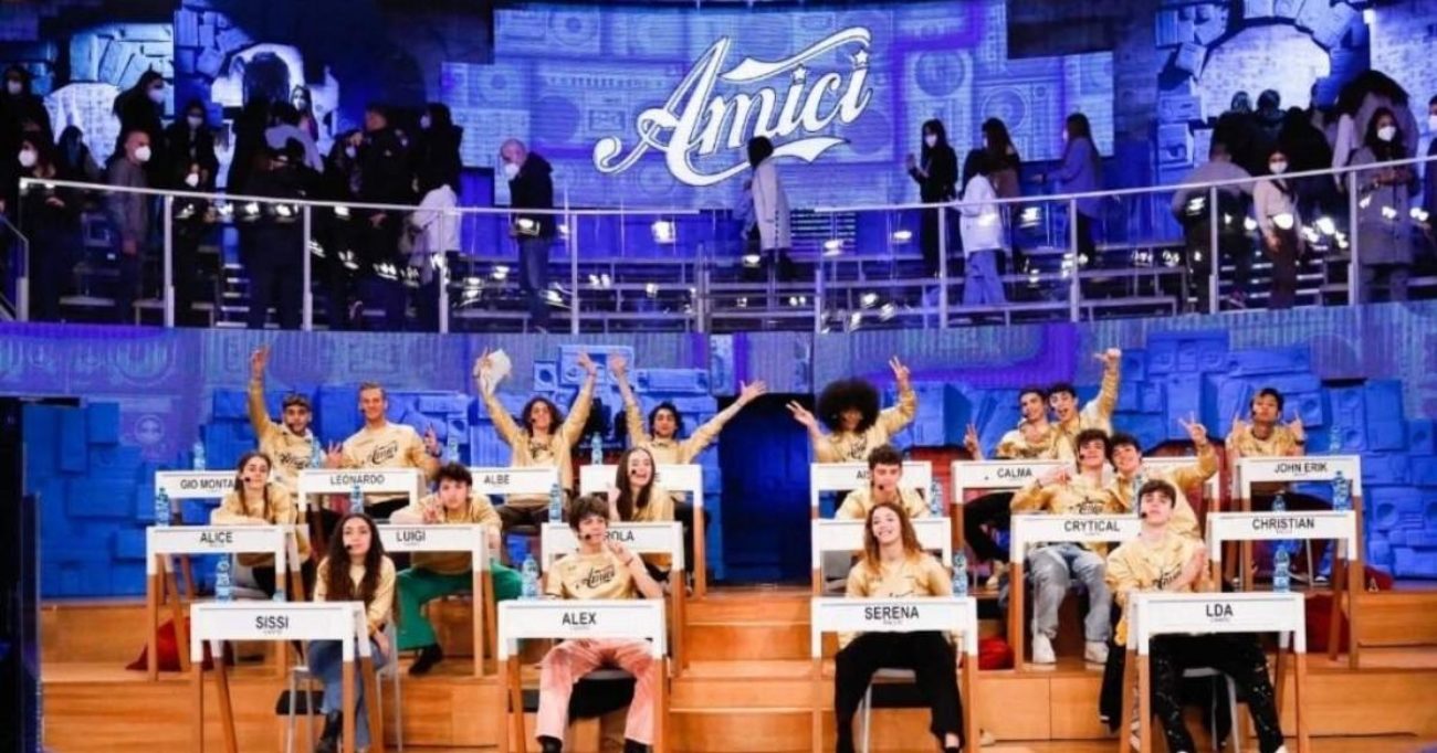 Amici 2022, il serale concorrenti, squadre,