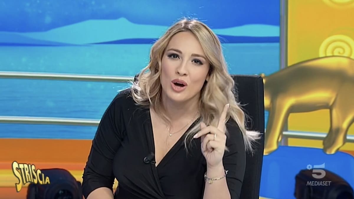 Perché Francesca Manzini Non Conduce Più Striscia La Notizia