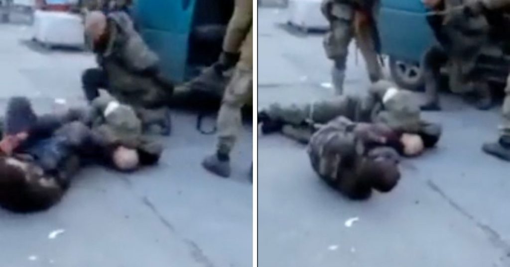 soldati russi spari gambe