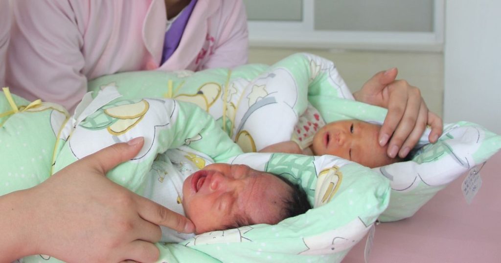 gemelli padri diversi