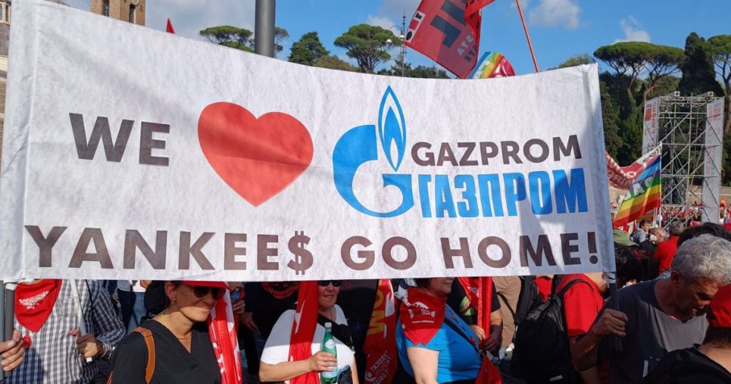 manifestazione cgil Gazprom