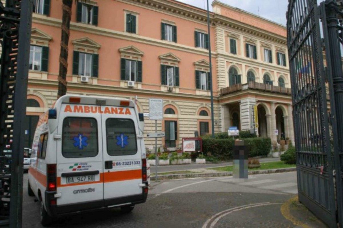 policlinico umberto I roma violenza sessuale infermiera