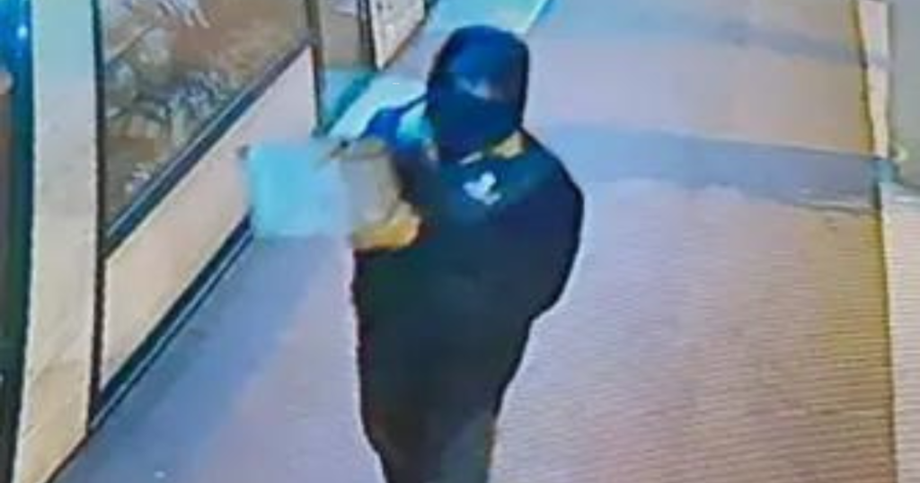 veneto prete vandalo