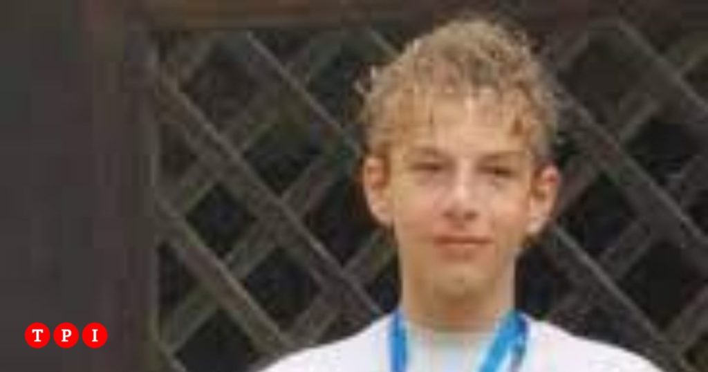 incastrato canoa muore soccorsi inadeguati