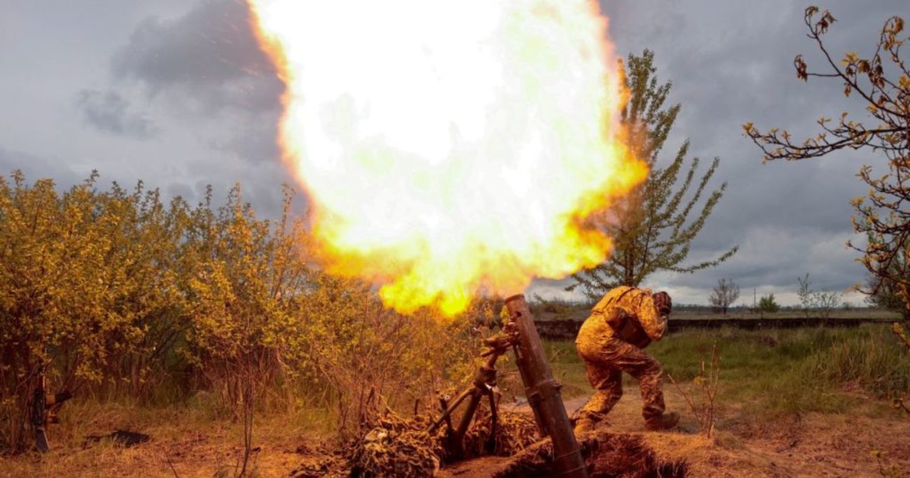 Guerra in Ucraina, attacchi missilistici nella notte: un morto a Kharkiv. Mosca: "Colpita da razzi ucraini centrale elettrica Donetsk"