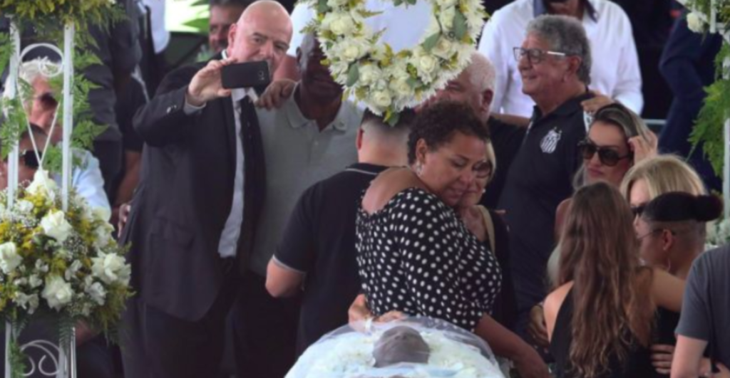 infantino selfie pelé