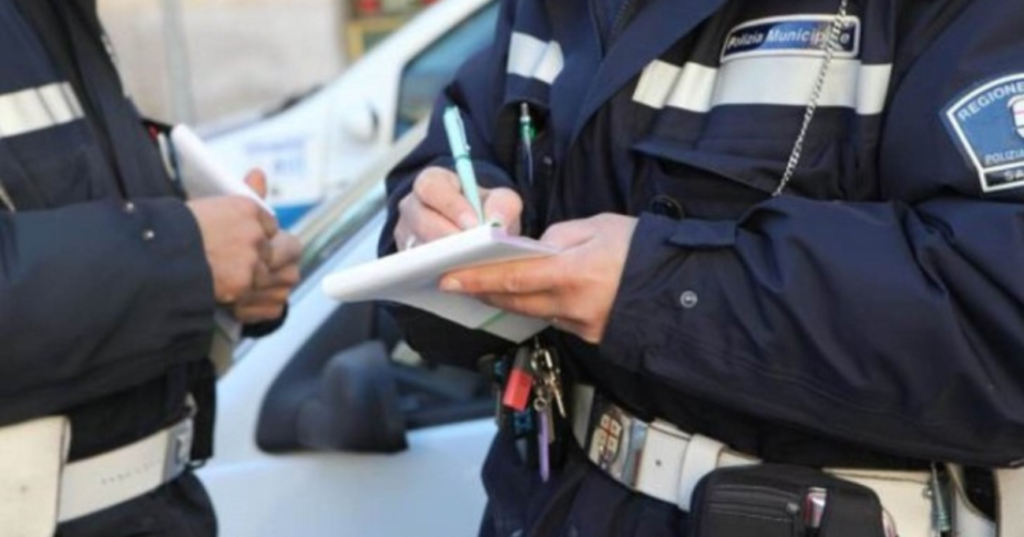 multa napoli vomero schiaffi vigilessa