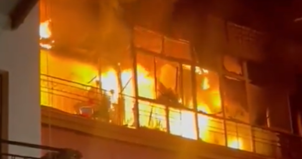 napoli portici incendio