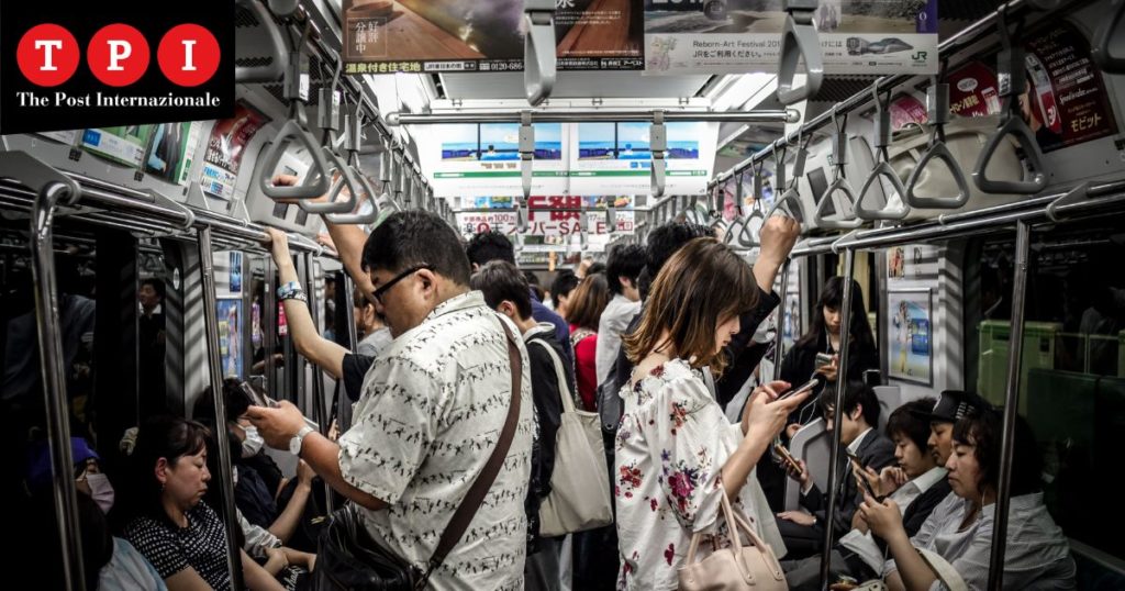 odio social insulti rete internet online commentare compulsivo