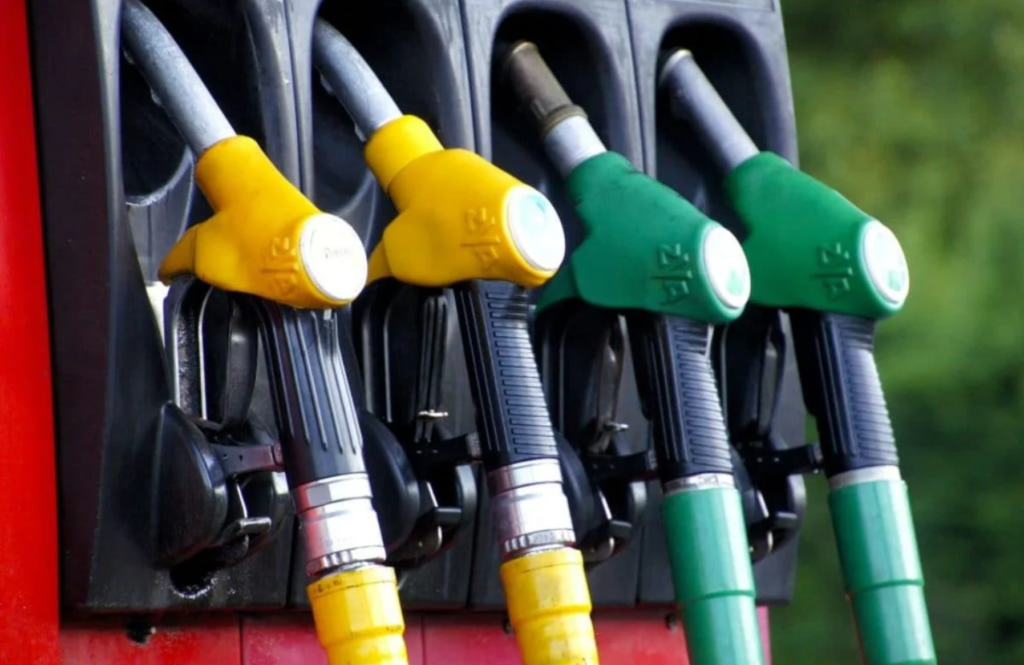 prezzo benzina accise carburante