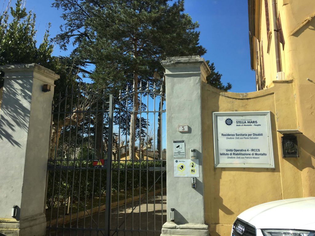 ragazzo disabile abbandonato genitori