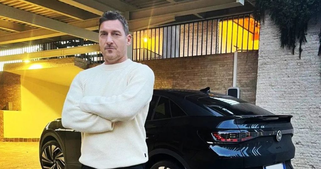 totti aspetto fisico