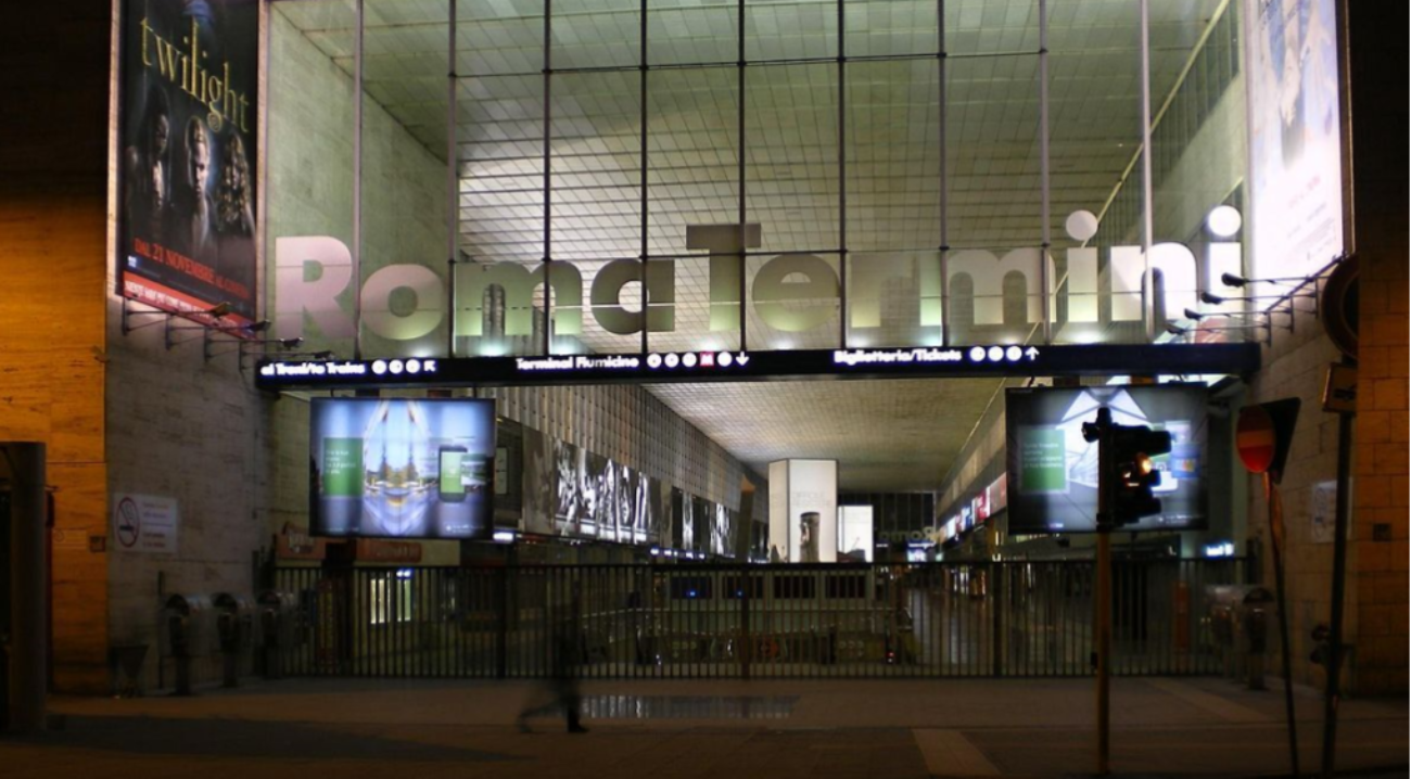 turista termini accoltellata
