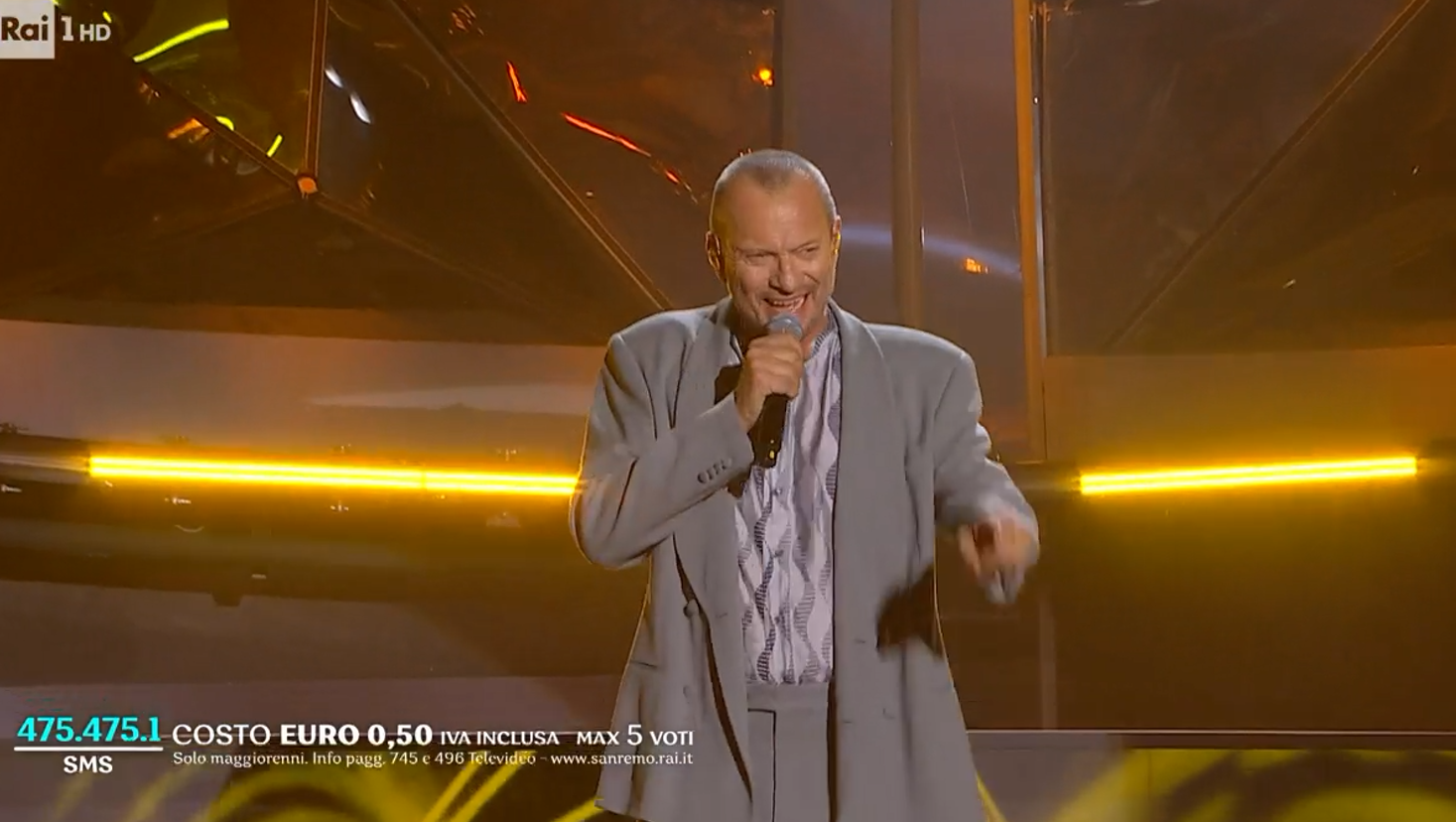 abito biagio antonacci sanremo 2023