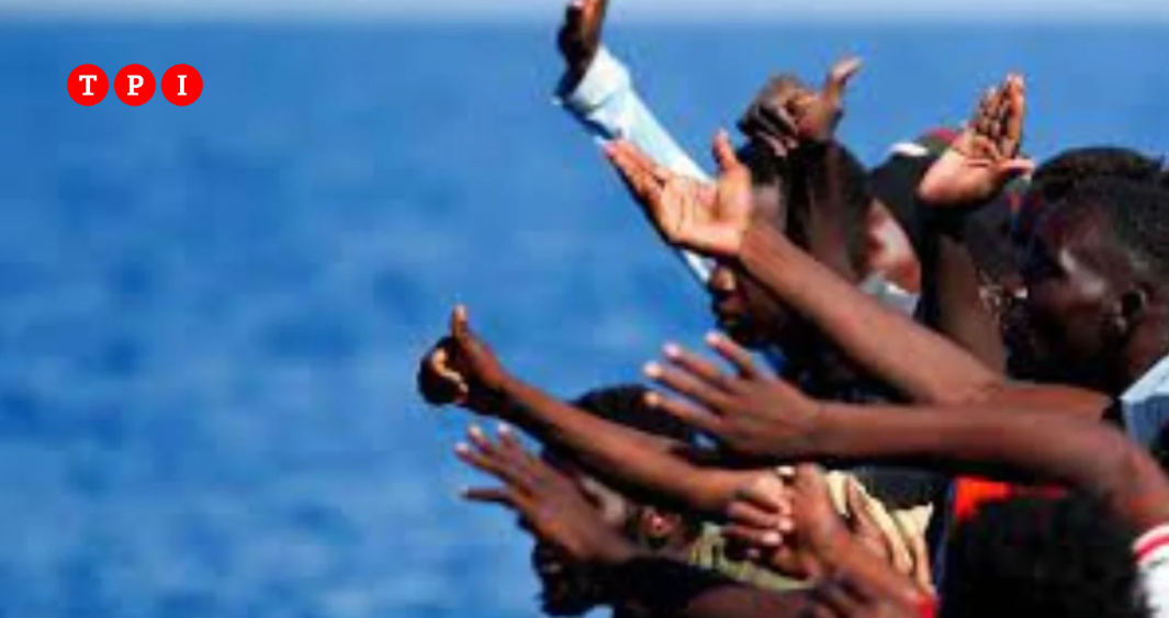 Migranti, almeno 19 morti al largo della Tunisia. Gli hotspot di Lampedusa al collasso