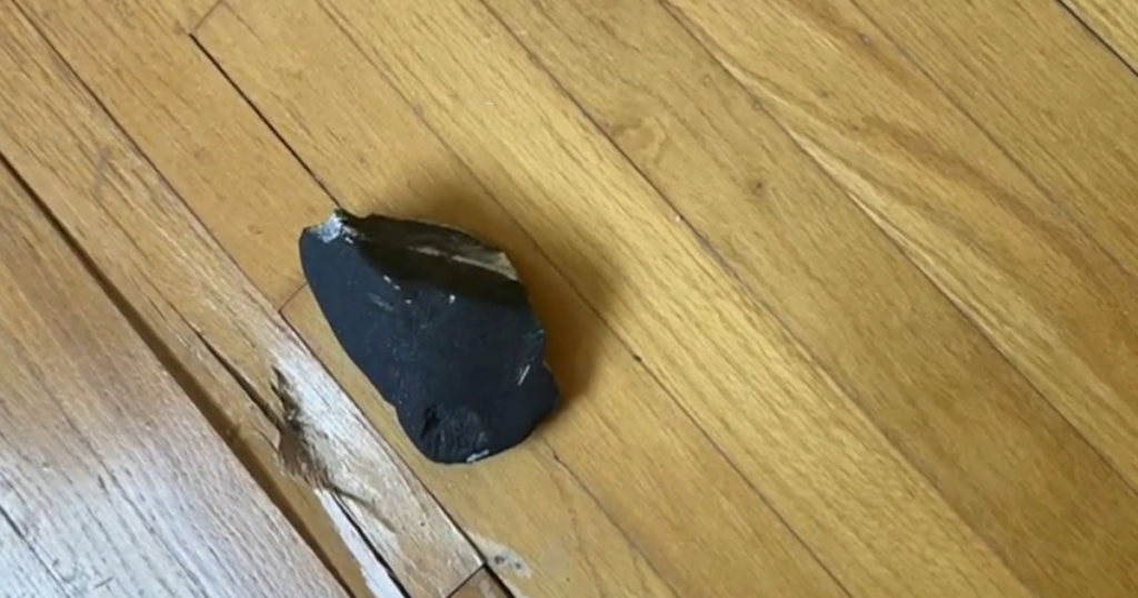 meteorite tetto casa