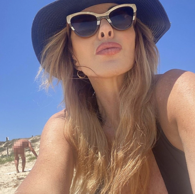 alba parietti spiaggia nudisti formentera