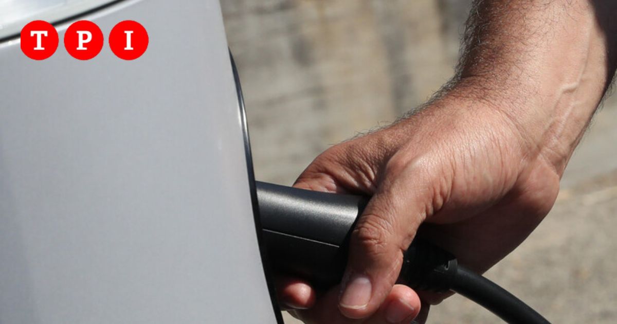 Green turning point for the Vatican all state cars will be electric by