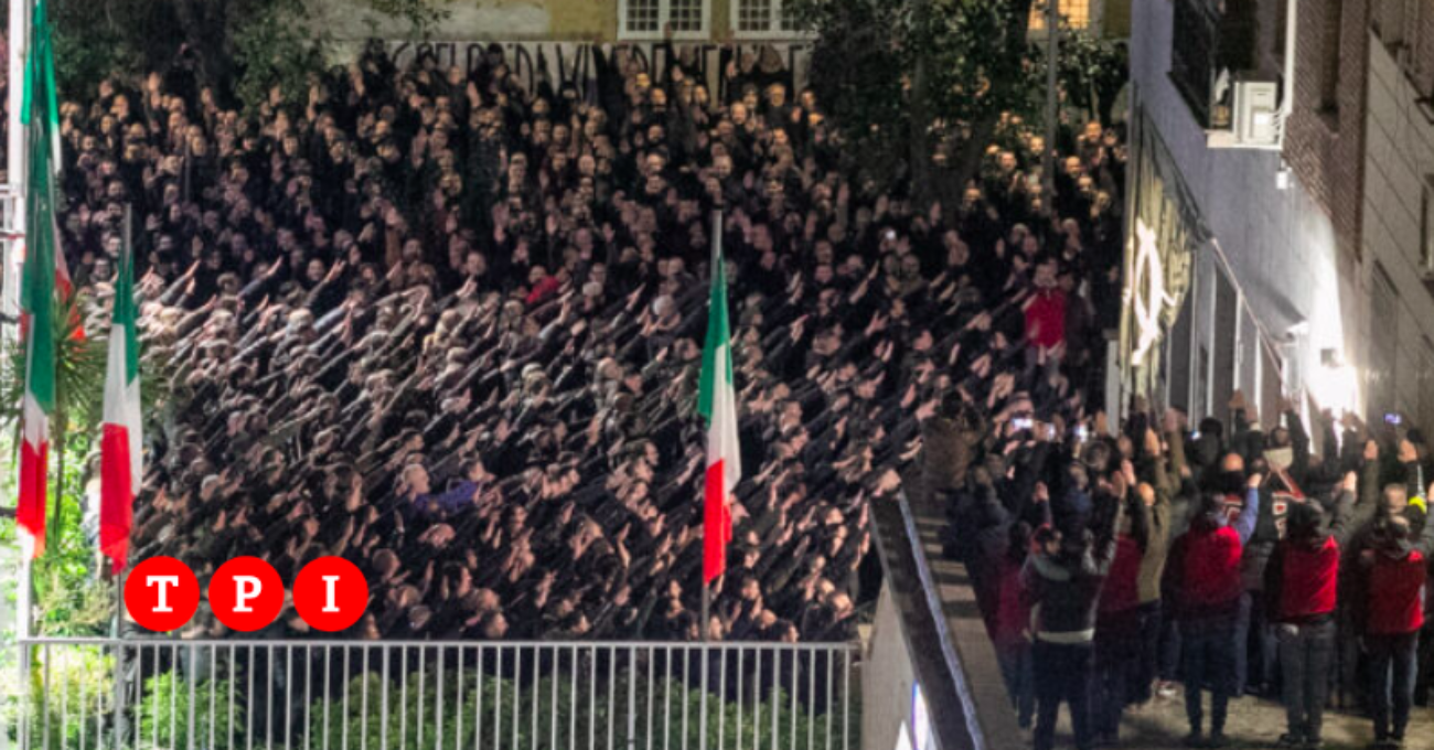 Saluto romano, la Cassazione 