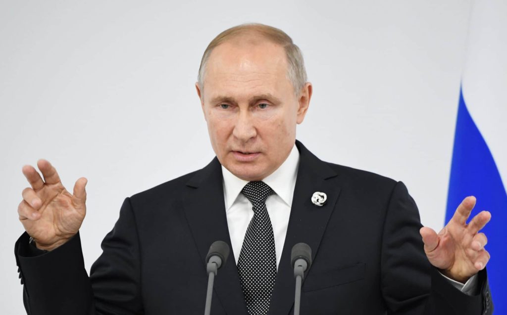 Putin minaccia l'Occidente Fa rischiare la guerra nucleare