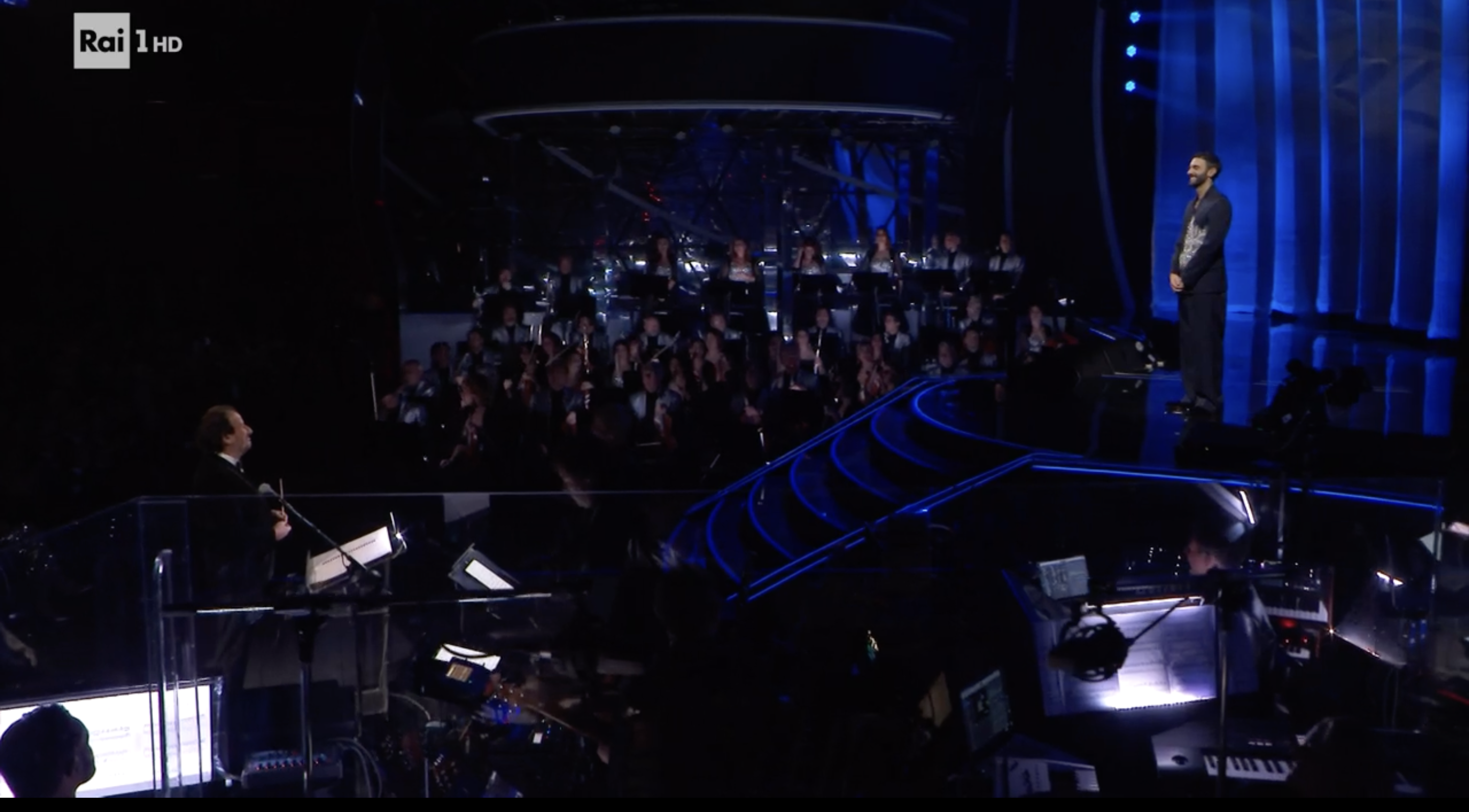 sanremo 2024 marco mengoni abiti