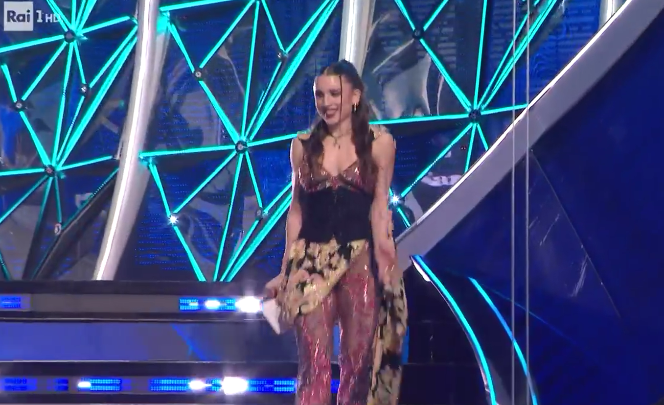 angelina mango abito seconda serata sanremo 2024