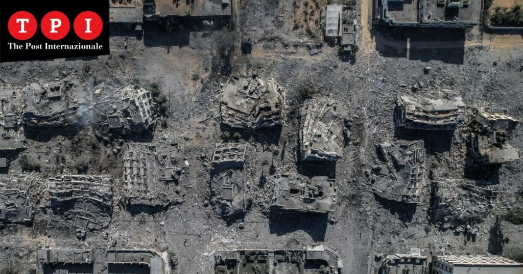 guerra Gaza Israele inabitabile popolazione sfollata edifici distrutti ricostruzione miliardi dollari