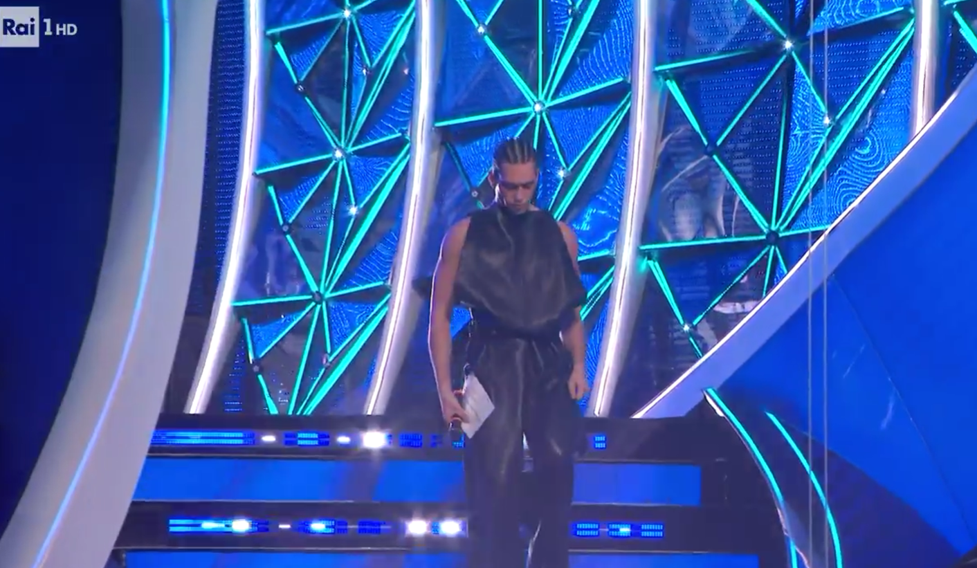 mahmood abito sanremo 2024