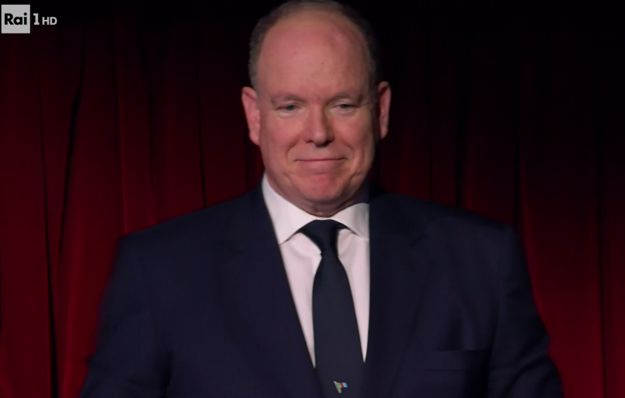 principe alberto di monaco abito sanremo 2024