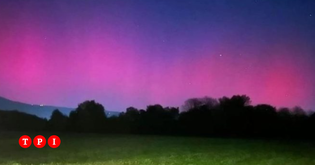 L’aurora boreale illumina i cieli d’Italia: le spettacolari immagini